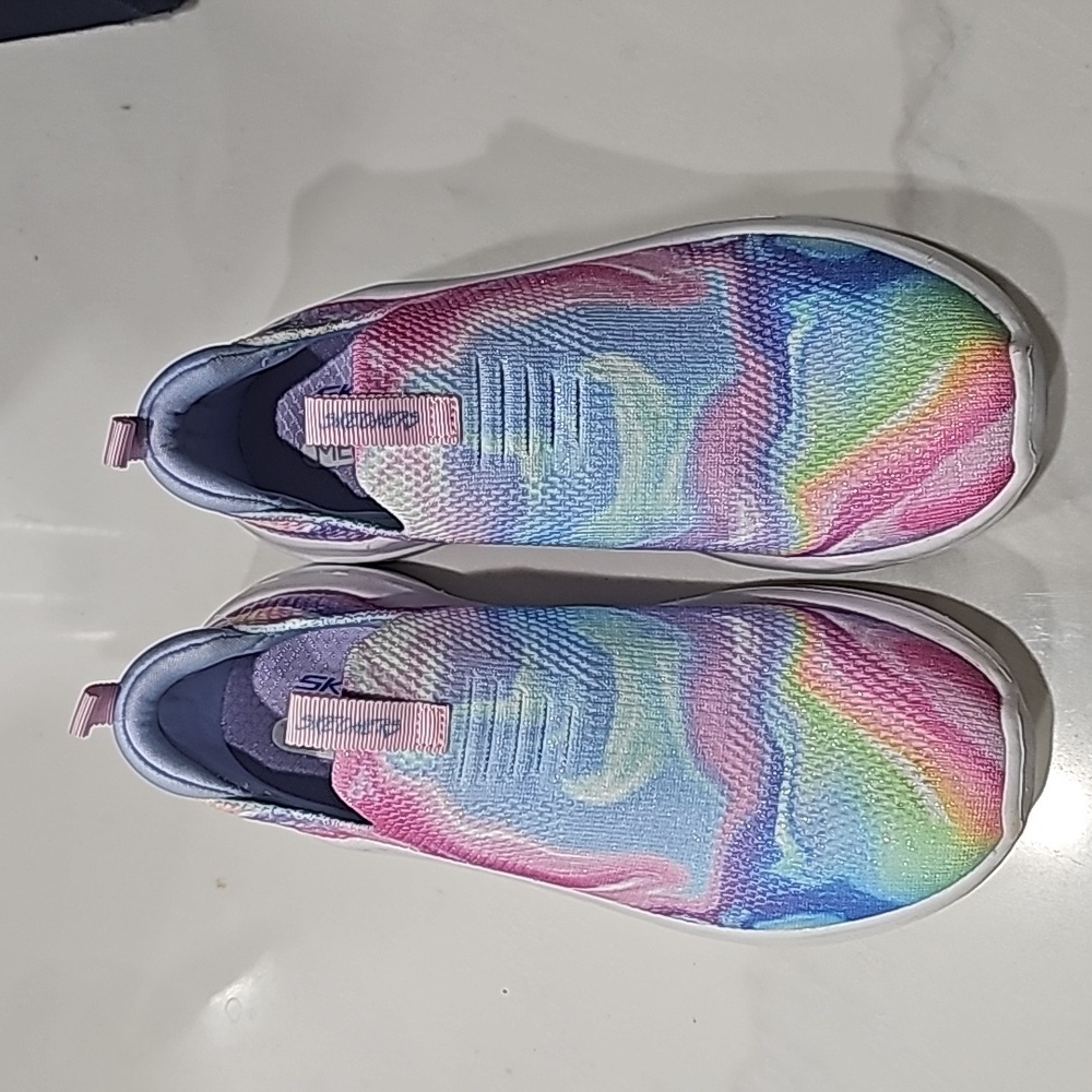 Sketchers shoes